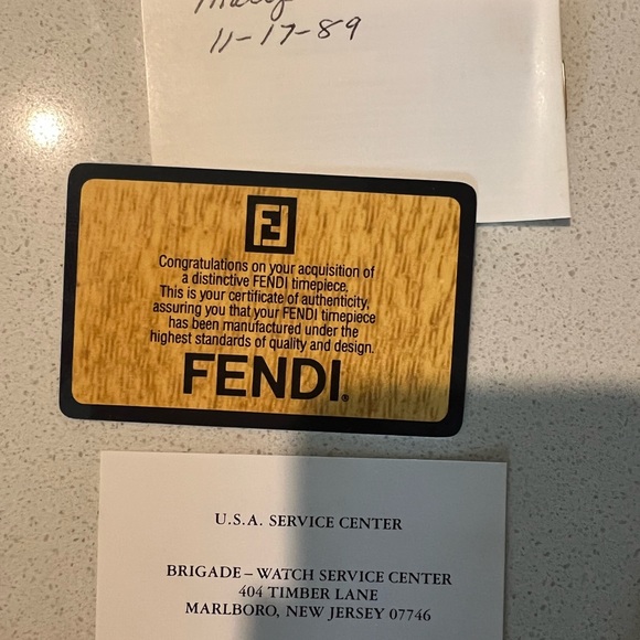 VINTAGE FENDI gold watch - Picture 8 of 10